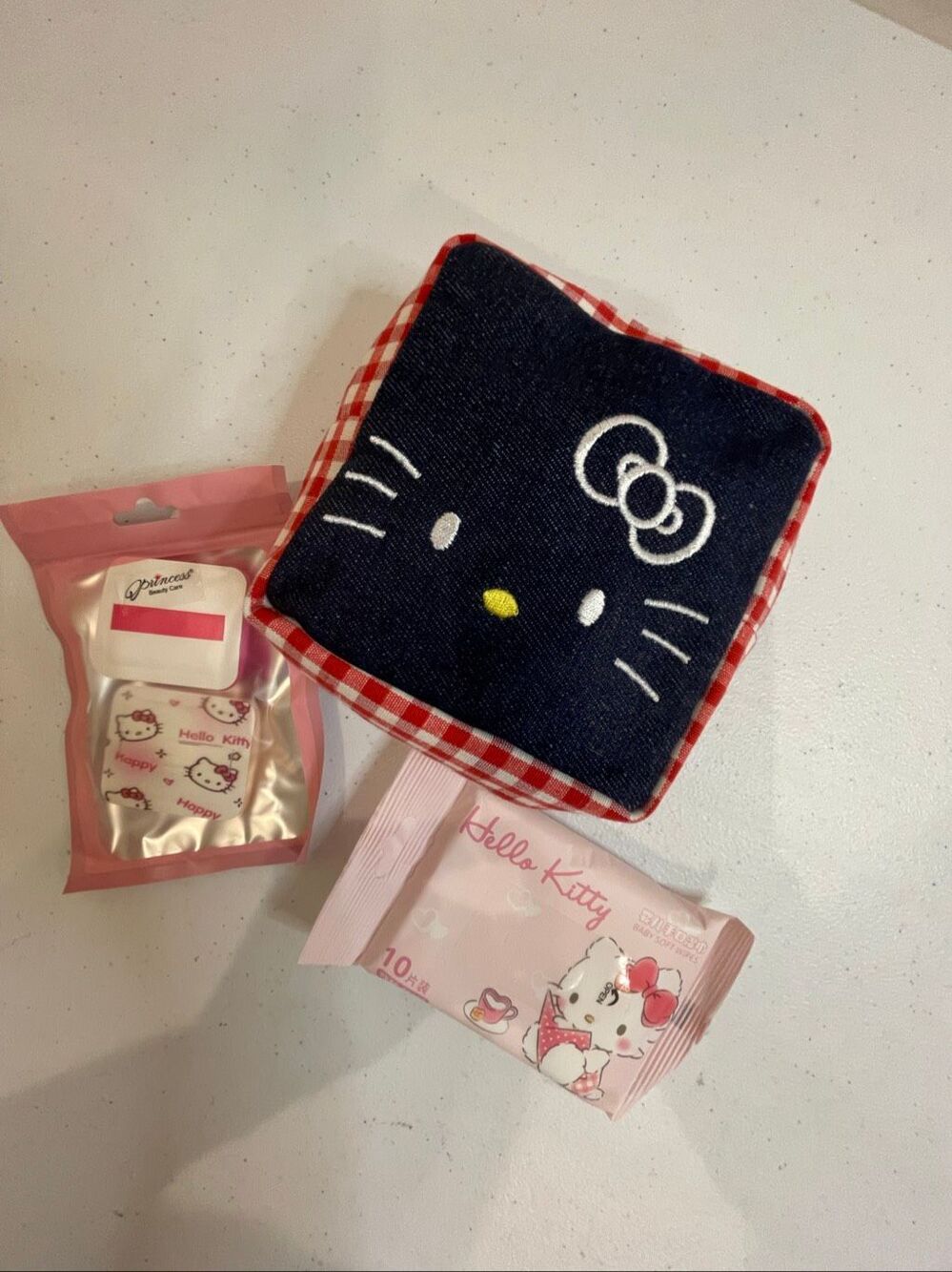 Hello Kitty Sanrio Pouch makeup bag Bundle Makeup Pads + Baby Soft Wipes 6”